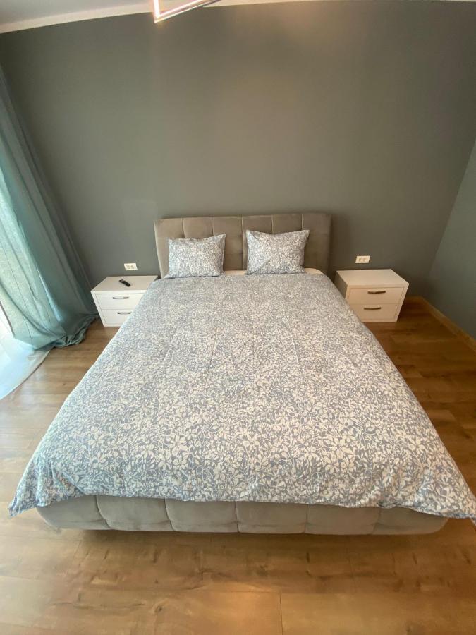 Apartament Plazza Bucureşti