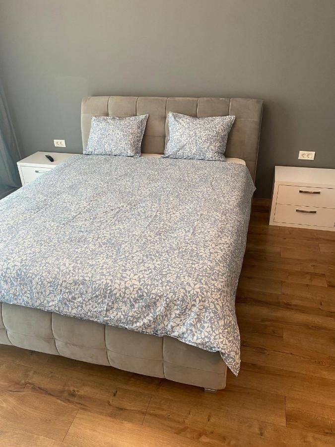 Apartament Plazza Bucureşti